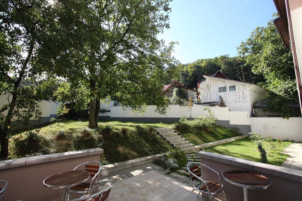 Studio Apartcity Braşov Extérieur photo