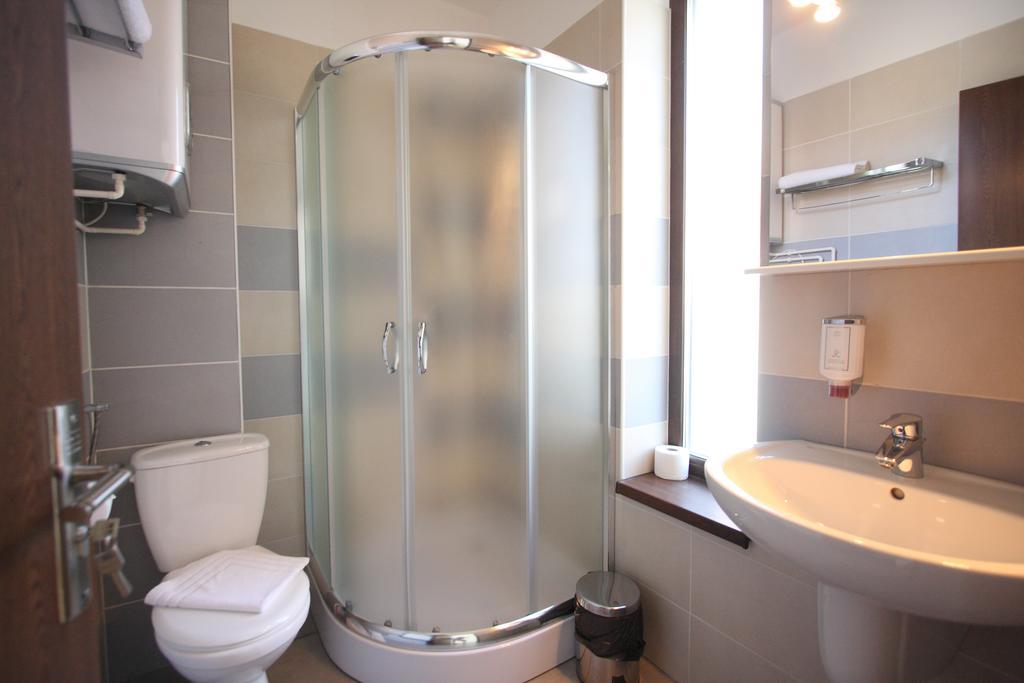 Studio Apartcity Braşov Extérieur photo